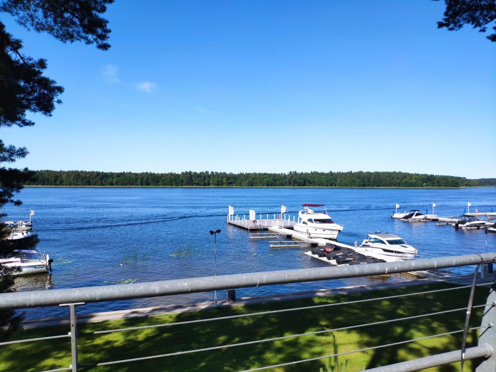 Apartament Bryza Augustow Z Widokiem Na Jezioro Necko エクステリア 写真